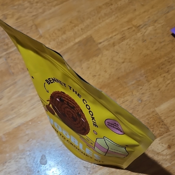 The Woobles Crochet Kit - Yellow - Picture 4 of 4